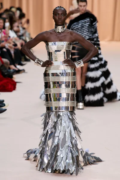 Look 52